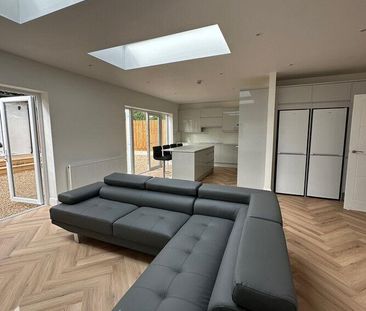 1 bedroom semi-detached house to rent - Photo 3