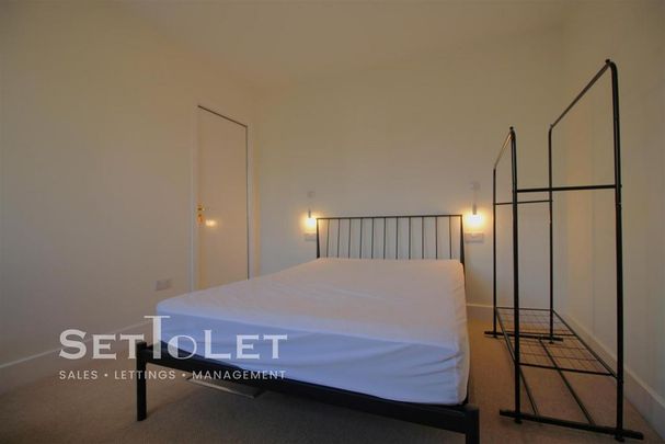 2 bedroom detached bungalow to rent - Photo 1