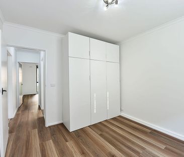 Renovated 2 Bedroom Unit! - Photo 5