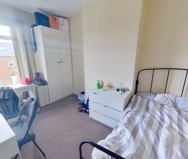 Ebor Mount, Hyde Park - Photo 2