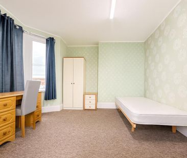 En-Suite Room To Let - HP11 - Photo 4