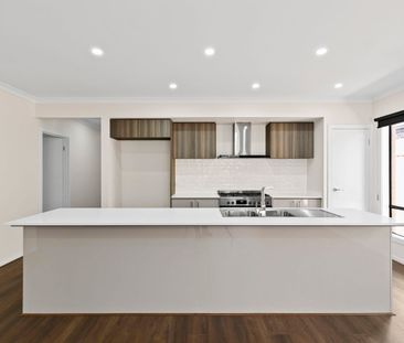 45 Stubberfield Rd, Tarneit, Vic 3029 - Photo 1