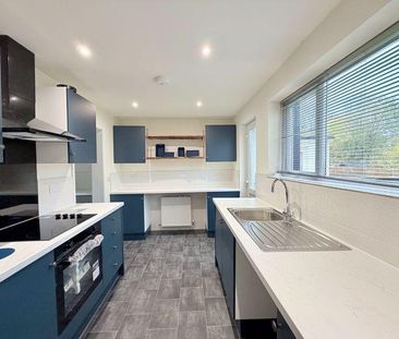 3 bedroom end of terrace house to rent - Photo 6