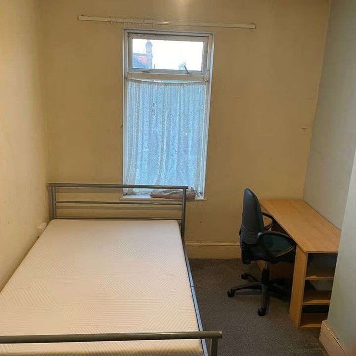 Room in a Shared House, Green Lane, IG3 - Photo 1