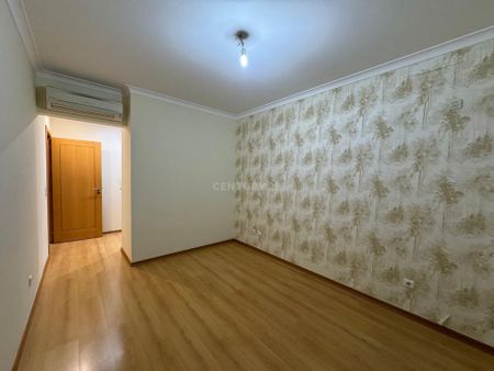 Apartamento com 3 assoalhadas para arrendamento no Montijo - Photo 3