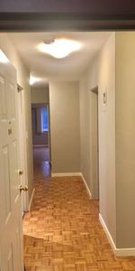 2 Bedroom Suite in West Side - Photo 4