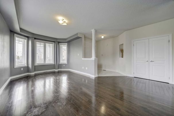 For Lease - 2 Bowkett Drive, Richmond Hill, Ontario - Photo 1
