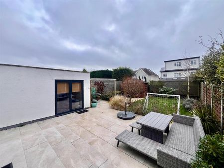 4 bedroom semi-detached house to rent - Photo 3