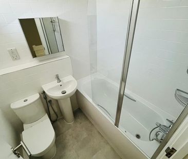 Room in a Shared House, Barandon Walk, W11 - Photo 6