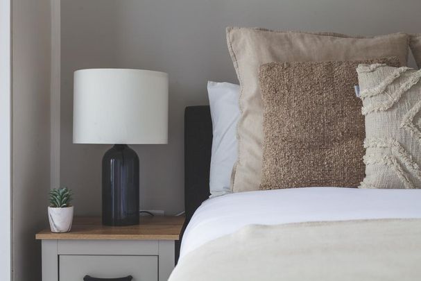 2 bedroom ground floor flat to rent - Photo 1