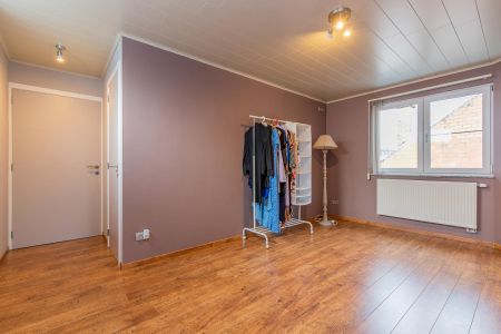 BORSBEKE - Gerenoveerde woning met garage en tuin. - Photo 5