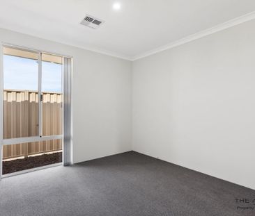 Your Perfect Family Home in Yanchep! - Photo 1