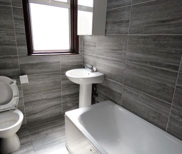 1 bedroom in a house share to rent - Photo 6