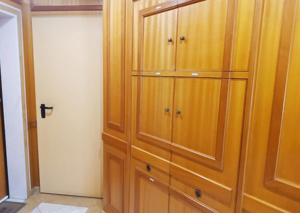 Apartamento T3 com Terraço Privativo para Arrendamento em Nova Queijas