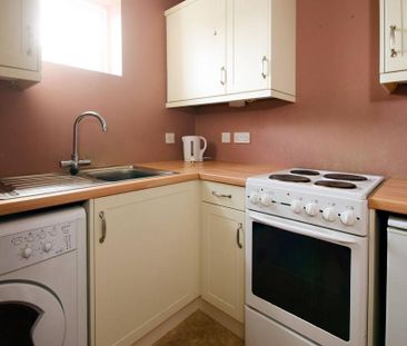 1 bedroom flat to rent - Photo 3
