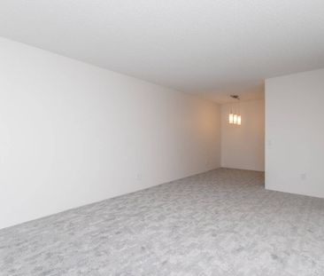 305-2016 Fullerton Avenue, North Vancouver - Photo 1