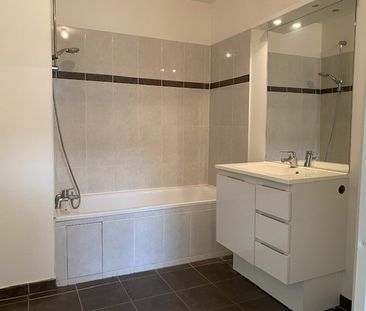 Location Appartement 2 pièces 47m² ROMAINVILLE 93230 - Photo 1