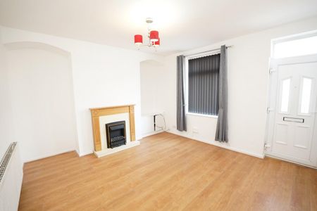2 bed House - Terraced for Rent - Photo 2