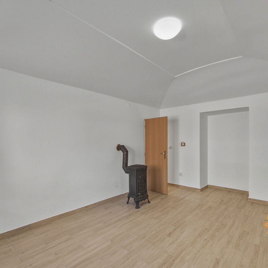 Pronájem domu 68 m² s pozemkem 1 300 m² - Photo 1