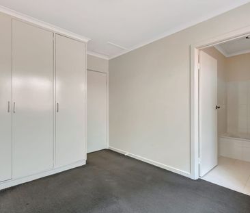 Stylish & Convenient Brunswick West Living - Photo 4