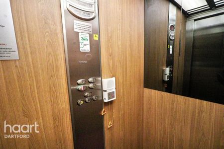 1 bedroom retirement property to rent - Photo 3