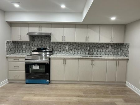 For Lease - 5969 Manzanillo Crescent Unit# BSMNT, Mississauga, Ontario - Photo 3