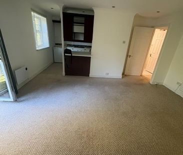 2 Bed Flat, Dukes Ride, LU2 - Photo 3