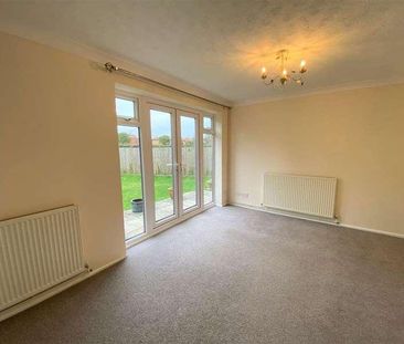 North Walsham, NR28 - Photo 3