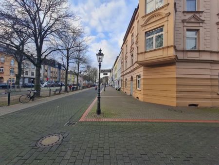 hochwertig sanierte 3 Zimmer Dachgeschoss Wohnung in guter Lage von Düsseldorf Eller - Foto 3