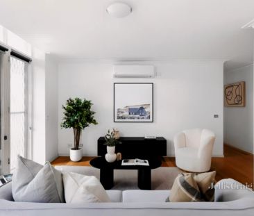 2 Bed, 1 Bath - Photo 4