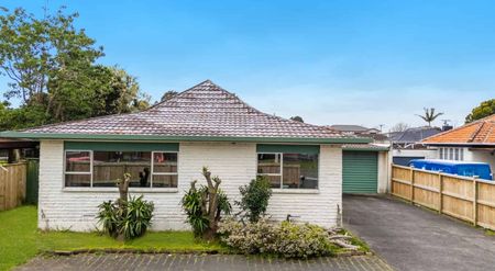 3 Bedroom Family Home - Photo 2