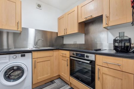 1 bedroom flat to rent - Photo 3