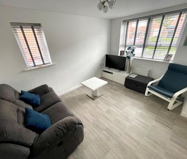 2 bedroom terraced house to rent - Photo 4