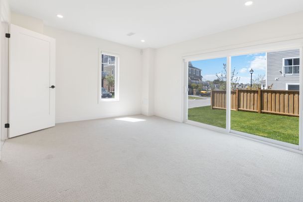 For Lease - 5 Dunes Drive, Wasaga Beach, Ontario - Photo 1