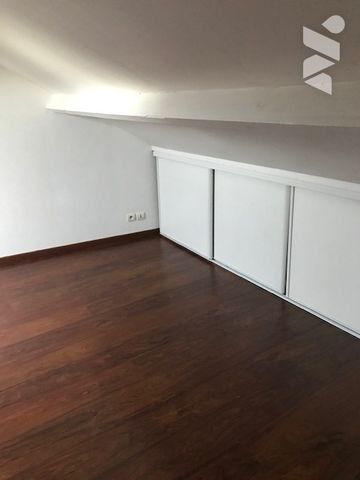 ARGENCES - appartement T3 avec garage et balcon - Photo 5