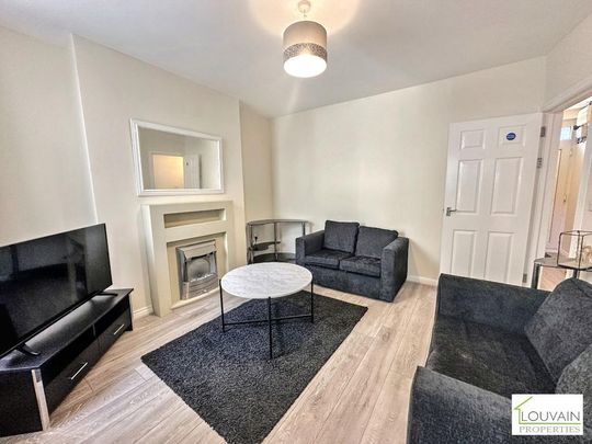 1 bedroom in a house share to rent - Photo 1