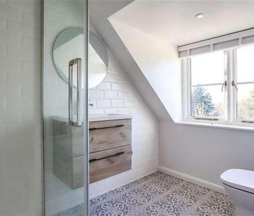 Gustard Wood, Wheathampstead, AL4 - Photo 2