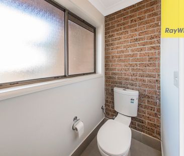 2 Bedroom Townhouse Situated in a Quiet Location - Photo 2