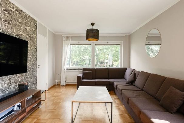 Falkholmsgränd, Skärholmen - Foto 1