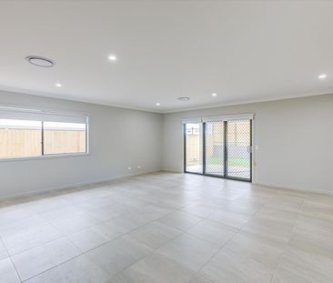 3 Sahara Street, Greenbank QLD 4124 - House For Rent | Domain - Photo 1