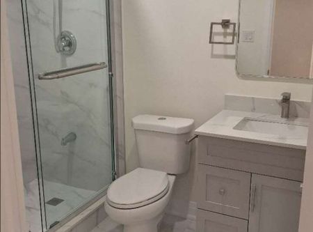 For Lease - BSMT - 123 Enchanted Hills Crescent, Toronto, Ontario - Photo 2