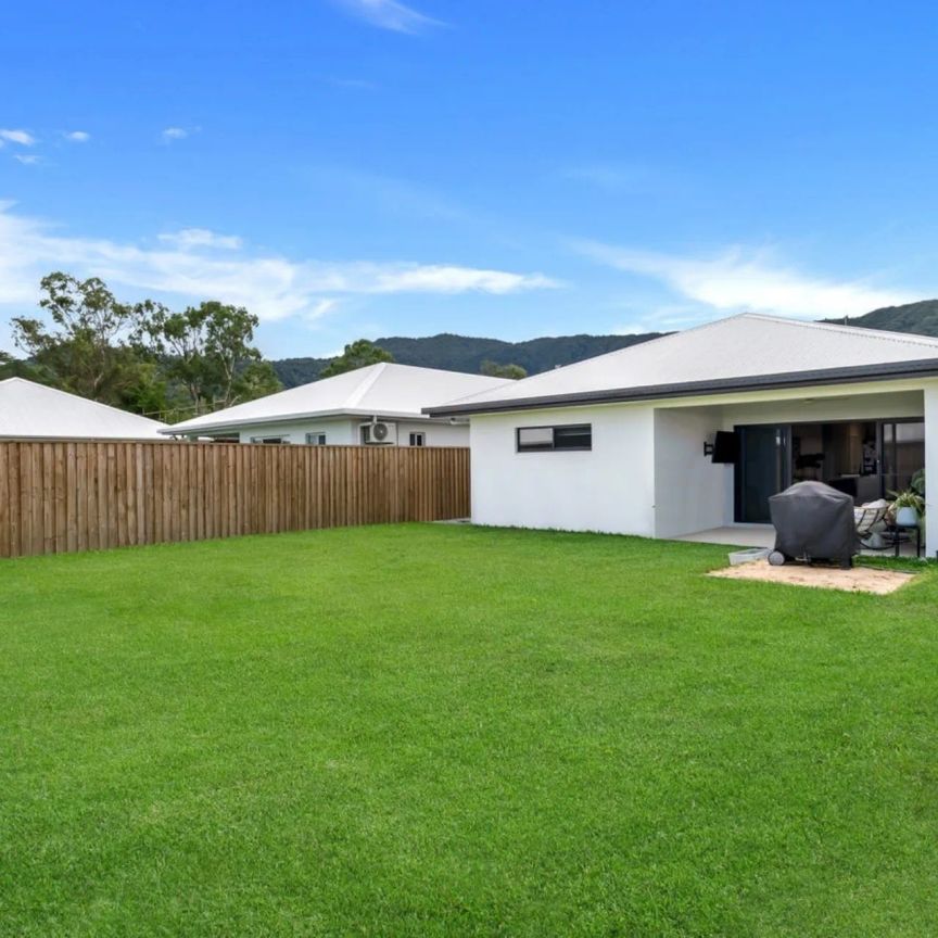 Modern family home in new estate - Photo 1