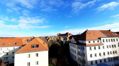 *** Moderne 2-Raum-Dachgeschosswohnung inklusive Einbauküche in Leipzig-Altlindenau *** - Foto 2