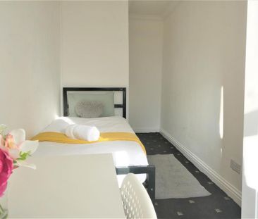 4 bedroom house share to rent - Photo 2