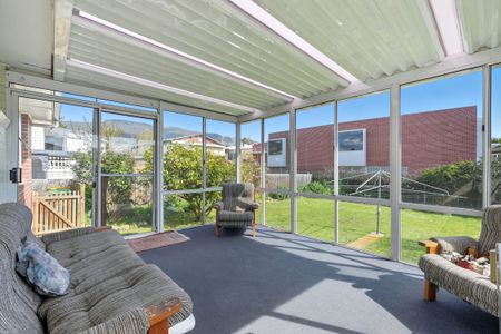 14 Westfield Street, Claremont TAS 7011 - House For Rent | Domain - Photo 3