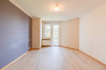 Top gelegen 2-slaapkamer appartement op de Grote Markt van Sint-Niklaas - Foto 5