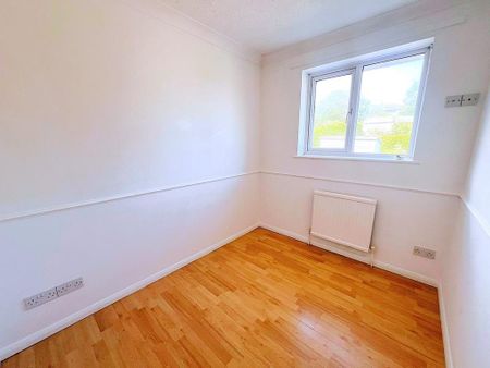 2 bedroom terraced house to rent - Photo 3