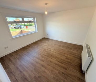 3 bedroom end of terrace house to rent - Photo 1
