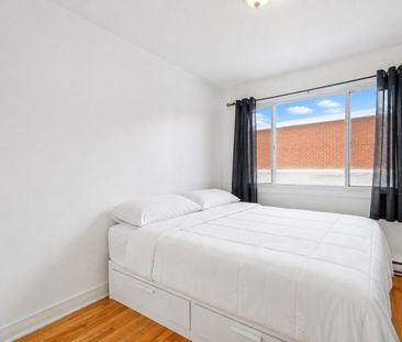 7389 Rue Montpetit - Photo 1