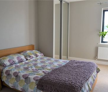 Part furnished apartment in the heart of the town centre just off t... - Photo 1